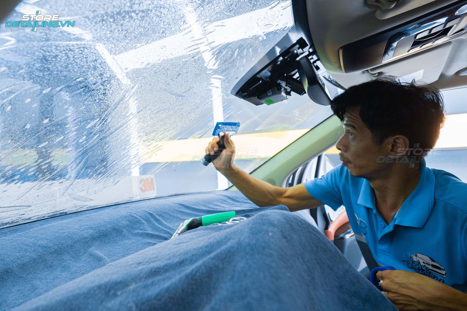 Dán Phim cách nhiệt tại StoreDetailing